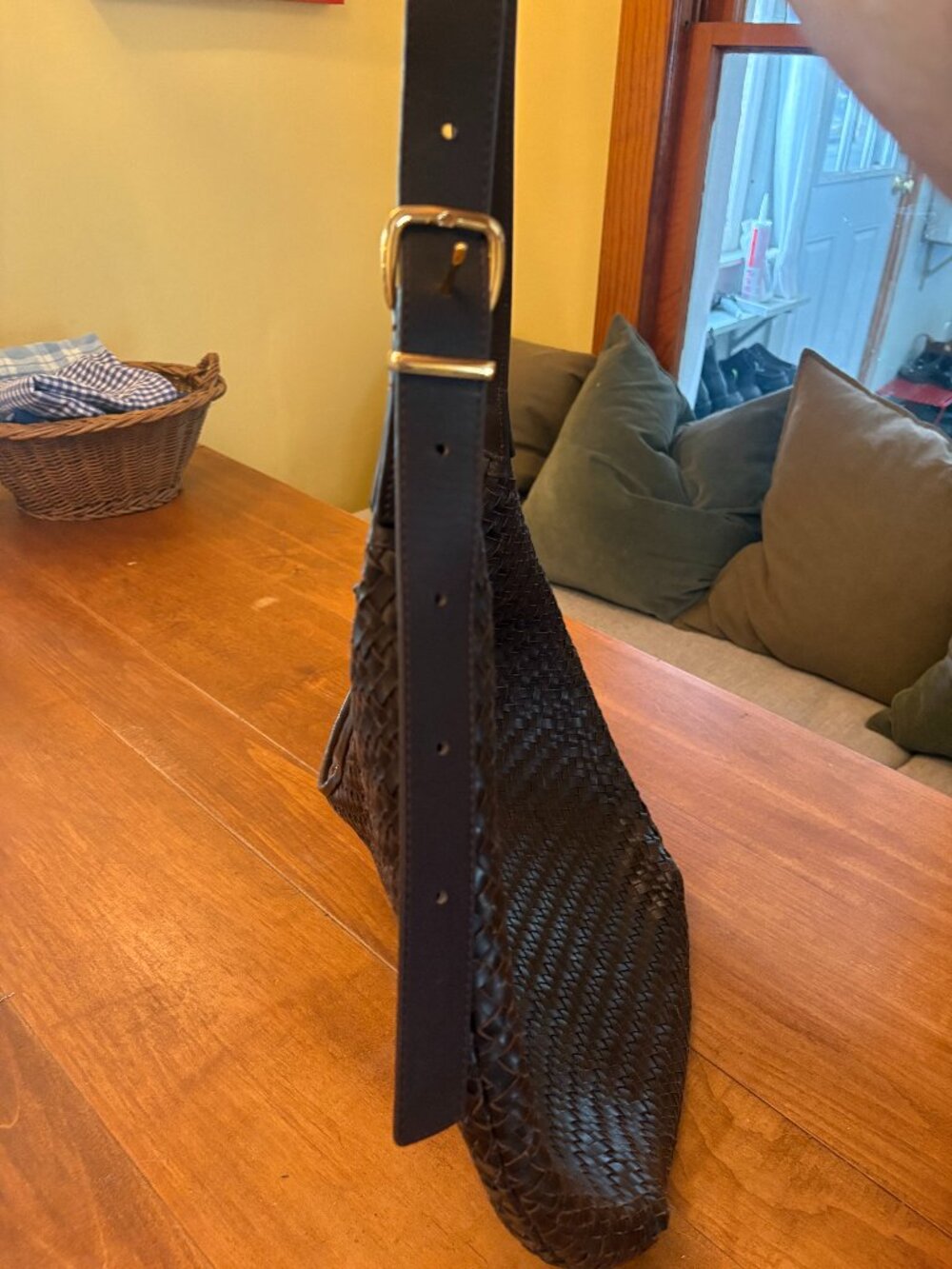 Madewell Essential Curve Dark Brown Woven Leather Bag - Picture 2 of 8
